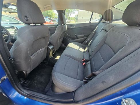 Used 2016 Chevrolet Cruze LT w/ Convenience Package FWD image 21