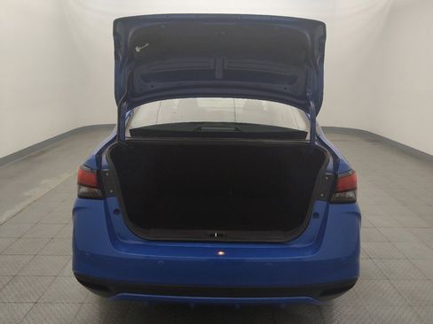 Used 2024 Nissan Versa SR FWD image 29