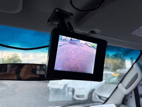 Used 2011 Ford E-250 and Econoline 250 image 22