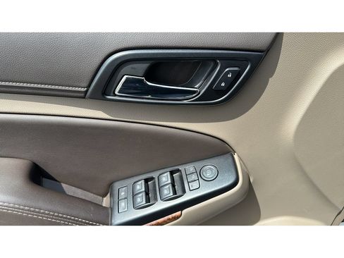 Used 2020 Chevrolet Tahoe Premier AWD/4WD image 12