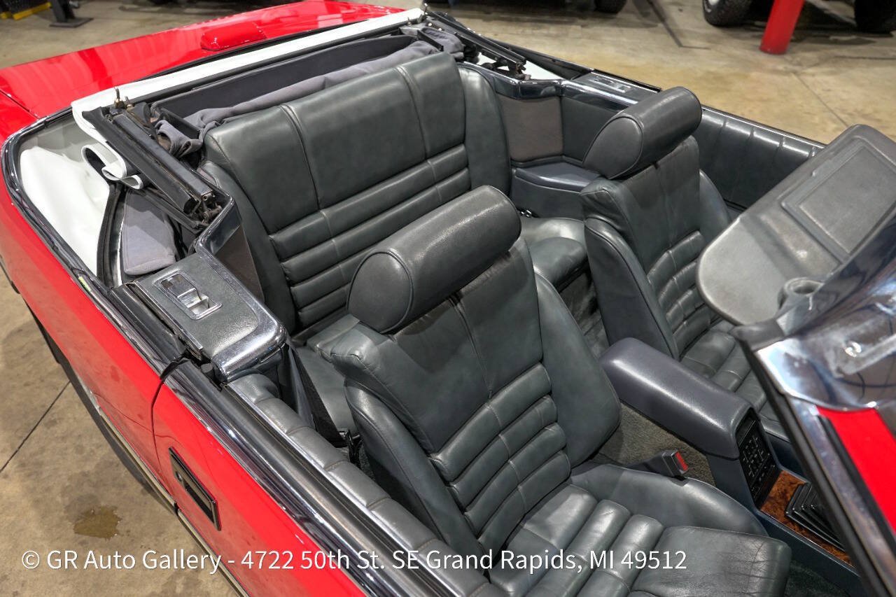 Used 1988 Chrysler LeBaron Convertible FWD image 18