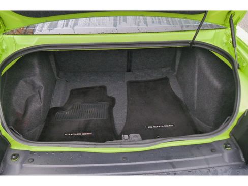 Used 2015 Dodge Challenger R/T Scat Pack w/ Leather Interior Group image 27