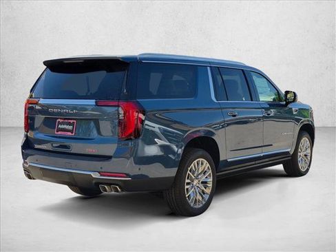 New 2026 GMC Yukon XL Denali w/ Sun & Power Step Package AWD/4WD image 2