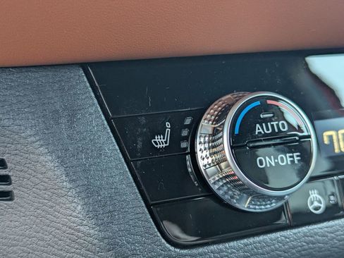 Used 2025 Mitsubishi Outlander 4WD Plug-In Hybrid image 18