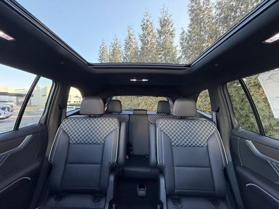 New 2026 GMC Acadia Denali w/ Super Cruise Package