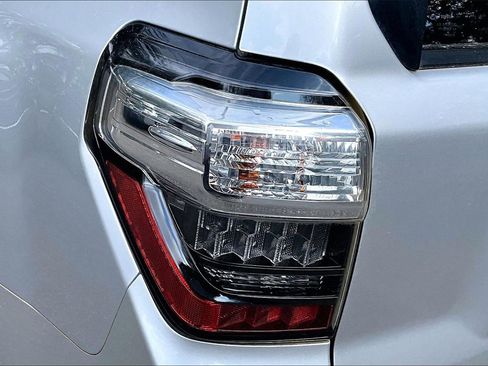 Used 2019 Toyota 4Runner SR5 image 20