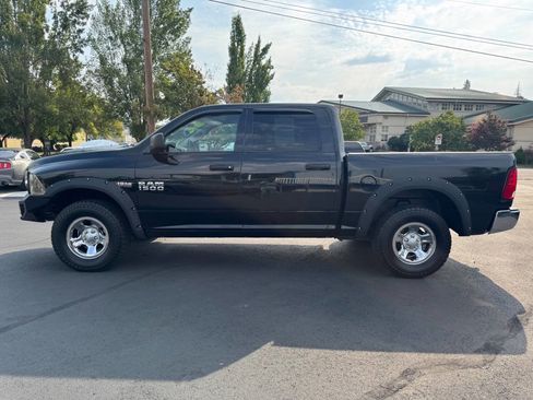 Used 2017 RAM 1500 ST w/ SXT Appearance Group image 6
