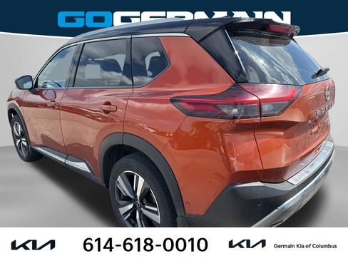 Used 2022 Nissan Rogue Platinum w/ Head-Up Display Package image 3