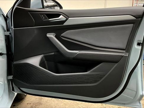 New 2026 Volkswagen Jetta SE image 28