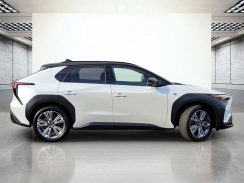 Used 2023 Subaru Solterra AWD image 6