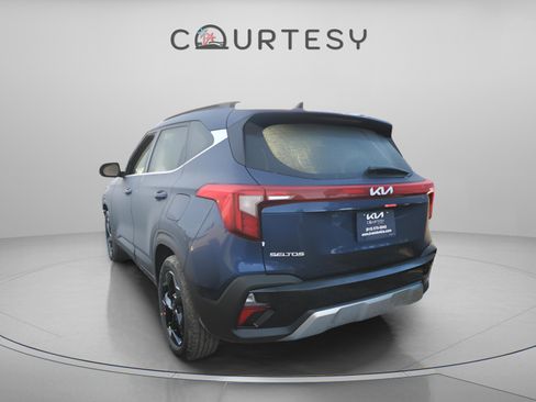 New 2026 Kia Seltos EX image 3