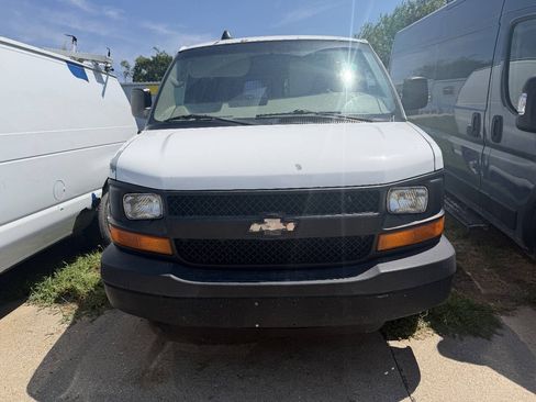 Used 2007 Chevrolet Express 2500 RWD image 3