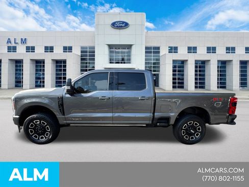Used 2025 Ford F250 Platinum w/ FX4 Off-Road Package AWD/4WD image 11