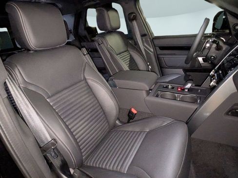 New 2026 Land Rover Discovery S AWD/4WD image 30