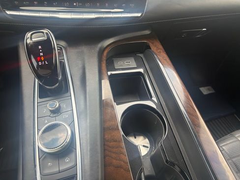 Used 2021 Cadillac Escalade ESV Sport Platinum AWD/4WD image 16