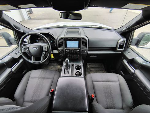 Used 2018 Ford F150 XLT w/ Equipment Group 302A Luxury image 2