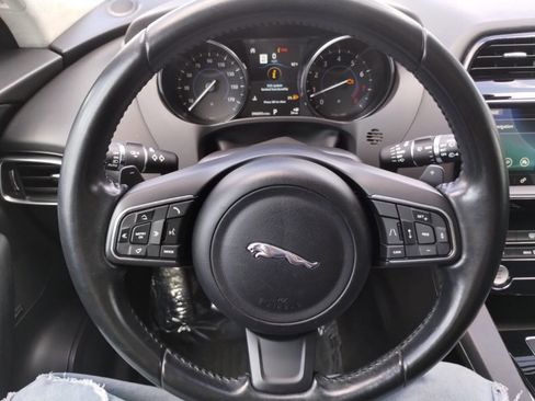 Used 2019 Jaguar F-PACE Premium AWD/4WD image 37