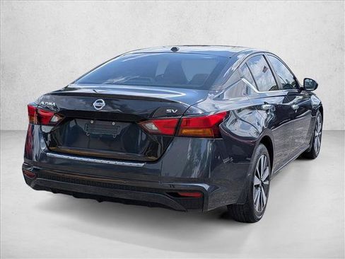 Used 2021 Nissan Altima 2.5 SV FWD image 5