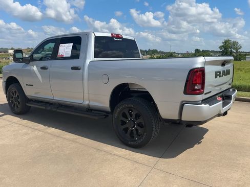 Used 2026 RAM 2500 Big Horn AWD/4WD image 7