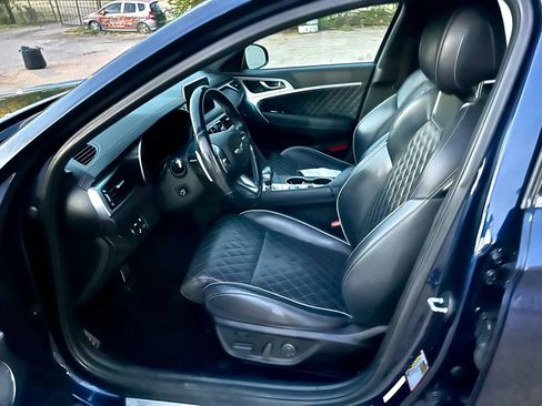 Used 2019 Genesis G70 2.0T Advanced w/ Sport Package RWD image 11
