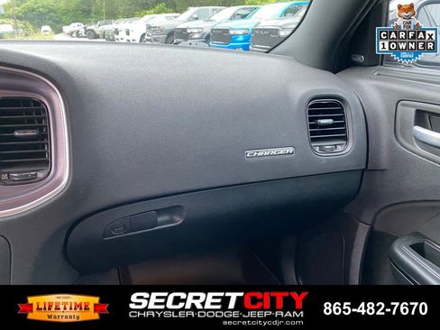 Used 2018 Dodge Charger R/T w/ Driver Confidence Group RWD image 14