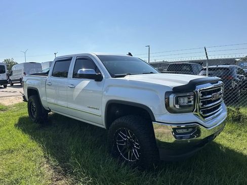 Used 2018 GMC Sierra 1500 SLT AWD/4WD image 4