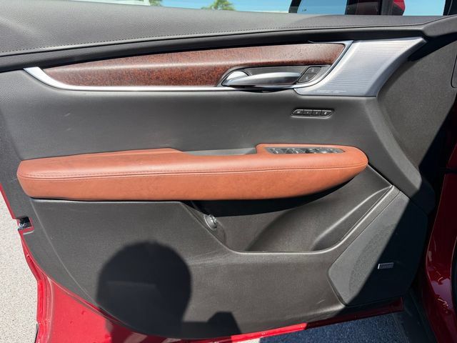 Used 2026 Cadillac XT5 Premium Luxury w/ Driver Assist Package FWD image 11