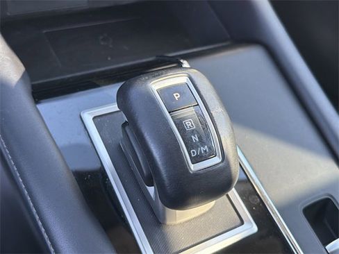 Used 2024 Mitsubishi Outlander SE image 15