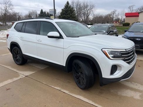 New 2026 Volkswagen Atlas SE AWD/4WD image 1