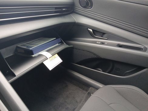 New 2026 Hyundai Elantra Sport image 22