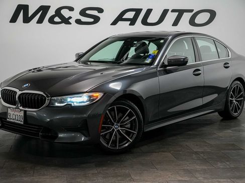 Used 2022 BMW 330i Sedan RWD image 2