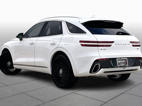 Used 2022 Genesis GV70 2.5T w/ Select Package image 11
