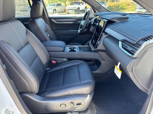 New 2026 GMC Acadia Elevation w/ Black Edition image 17