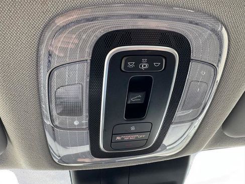 Used 2021 Hyundai Elantra Limited image 21