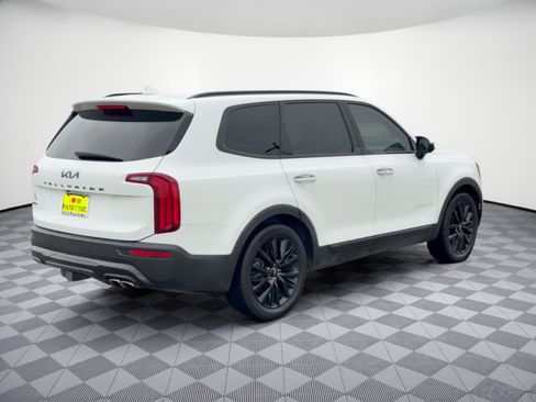 Used 2022 Kia Telluride SX w/ SX Prestige Package AWD/4WD image 9