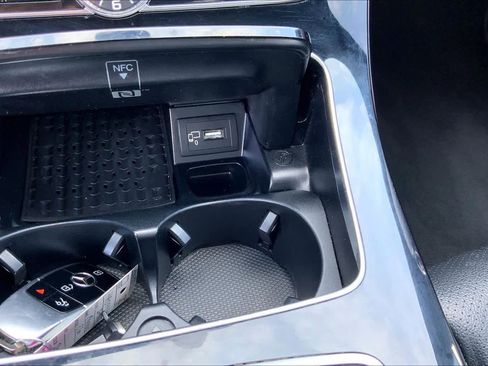 Used 2017 Mercedes-Benz E 300 image 31