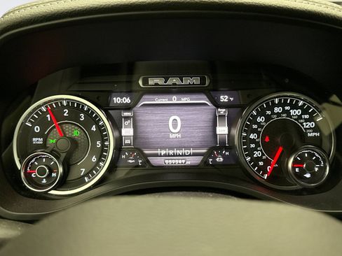 Used 2022 RAM 1500 Laramie image 9