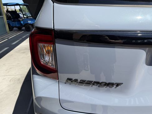 Used 2025 Honda Passport Black Edition image 14