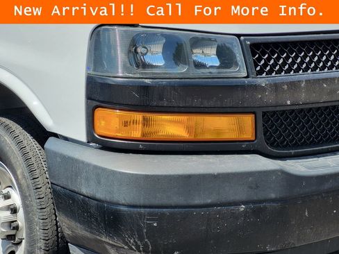 Used 2023 Chevrolet Express 3500 LS RWD image 7