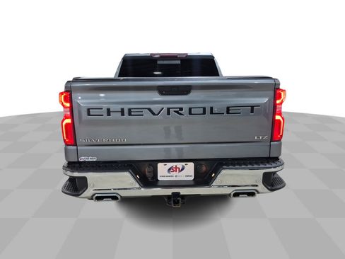 Used 2020 Chevrolet Silverado 1500 LTZ w/ LTZ Premium Package image 8