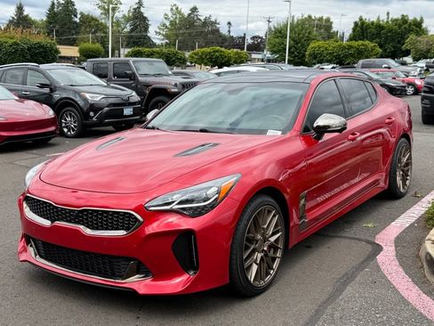 Used 2023 Kia Stinger GT2 AWD/4WD image 4