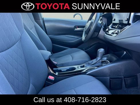 Used 2021 Toyota Corolla LE FWD image 19