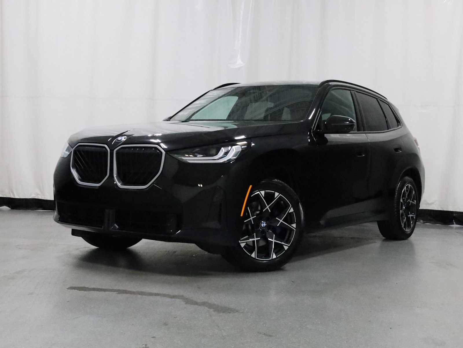 Used 2025 BMW X3 xDrive30i w/ M Sport Package AWD/4WD image 1