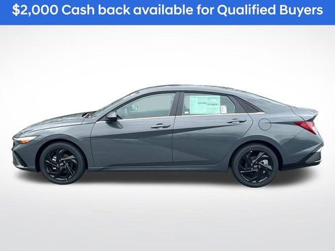 New 2026 Hyundai Elantra SEL Sport Premium FWD image 2