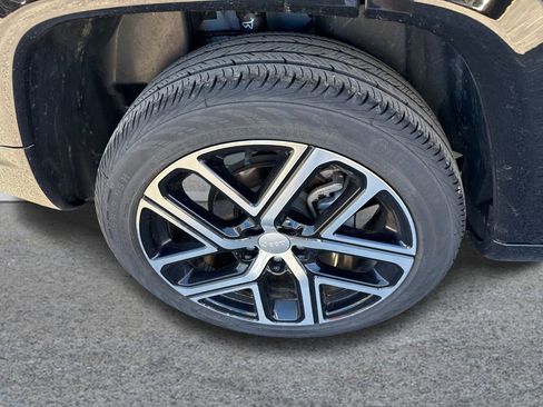 Used 2024 Jeep Compass Limited w/ Elite Group AWD/4WD image 9