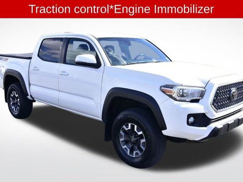 Used 2018 Toyota Tacoma TRD Off-Road image 6