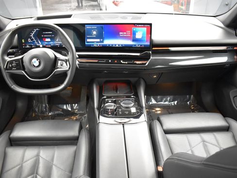 Used 2024 BMW 530i w/ Premium Package image 14