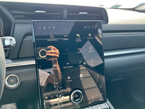 New 2026 GMC Terrain Elevation w/ Elevation Premium Package AWD/4WD image 24