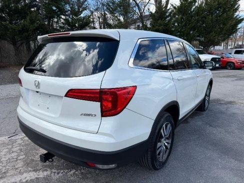 Used 2017 Honda Pilot EX image 5