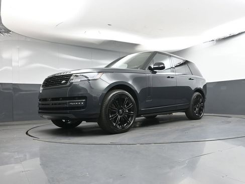 Used 2025 Land Rover Range Rover SE AWD/4WD image 28